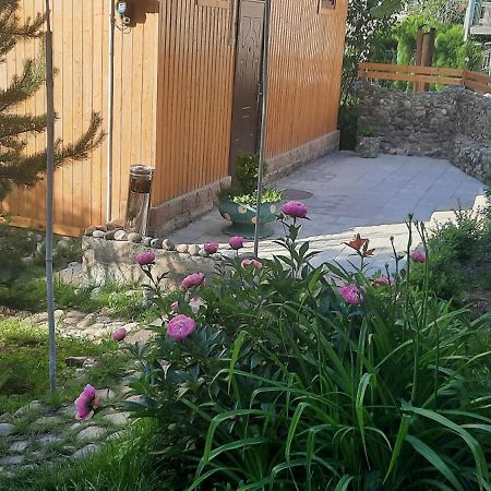 Family Hotel Dilijan Exterior photo